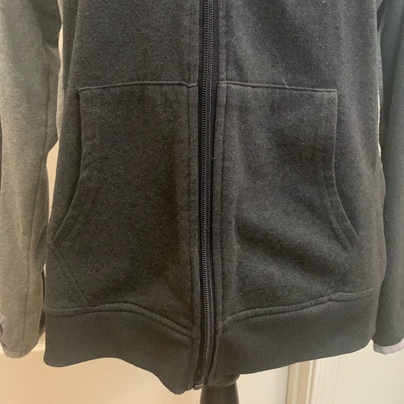 Fila Full Zip Black and Gray Sweat Jacket Hoodie Size M - Picture 4 of 8